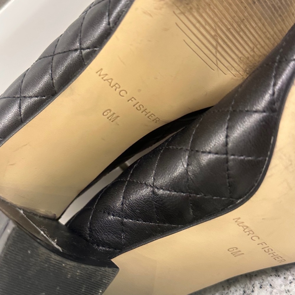 Marc Fisher Womens 6M Zala Pumps Black Quilted Leather Block Heel Pointed Toe - Picture 7 of 8